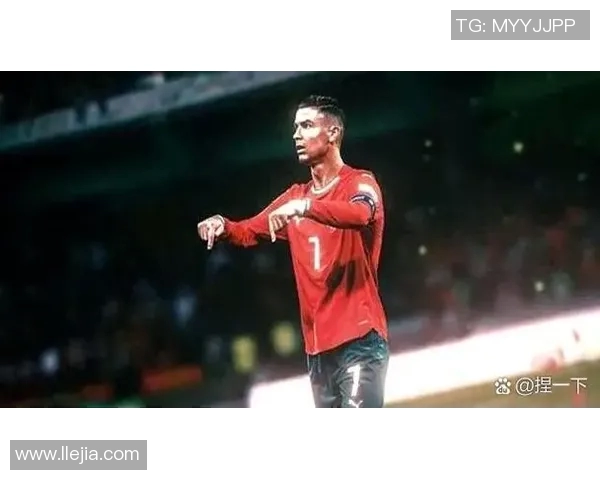 2015年足球明星回顾与成就分析探讨各大联赛的影响力与表现
